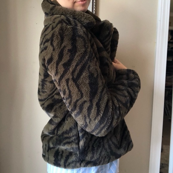 catherine malandrino faux fur jacket size XS - Picture 1 of 9